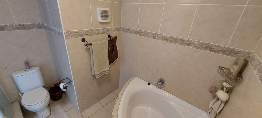 2 Bedroom Property for Sale in Ferreira Town Eastern Cape